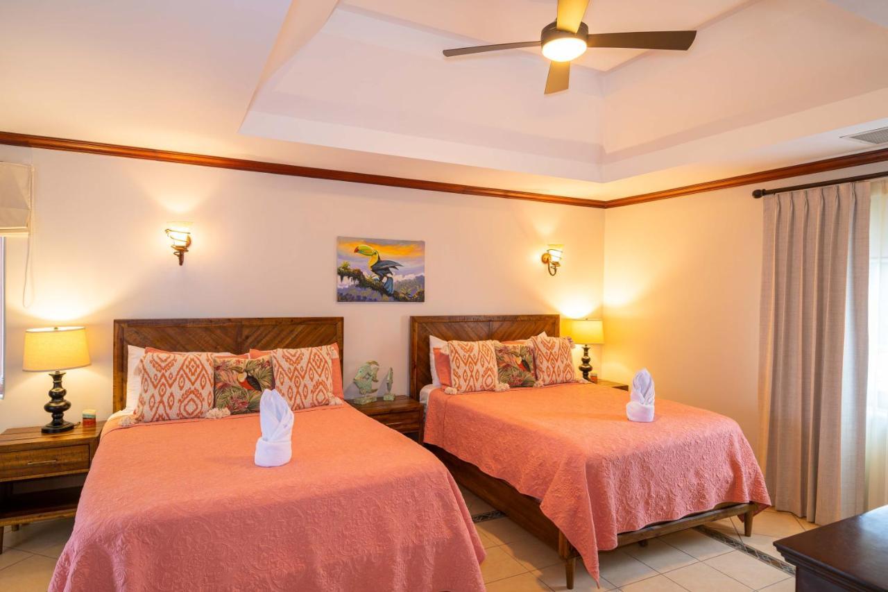 Pacifico Colonial Condominiums Manuel Antonio Exterior photo